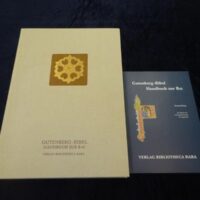 Johannes Gutenbergs zweiundvierzigzeilige Bibel. Kommentarband. [Ausgabe B ohne Faksimile-Blatt, mit Beiheft: König, Eberhard: Gutenberg-Forschung].