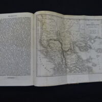 Gallerie oder Geschichte und Beschreibung aller Länder und Völker, ihrer Religionen, Sitten, Gebräuche u. s. w. Mit vielen bildlichen Darstellungen von Lagen wichtiger Orte, alten und neuen Denkmälern, Trachten, Geräthschaften, Kunstsachen, verschiedenen anderen Gegenständen und Karten. Aus dem Französischen von Dr. C. A. Mebold. Europa. Erster Band. Griechenland.
